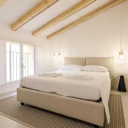 Casa Bocchi, Luxury In Historical Palace