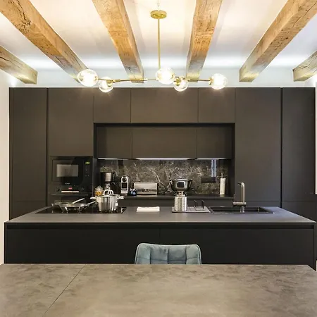 아파트 Casa Bocchi, Luxury In Historical Palace