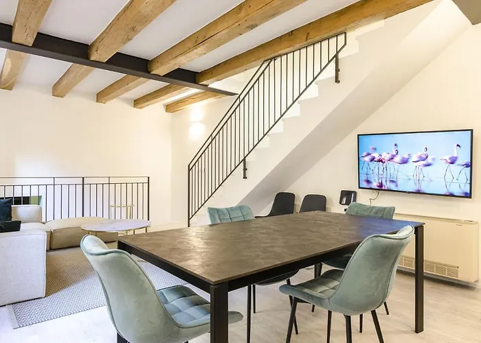 Appartamento Casa Bocchi, Luxury In Historical Palace *