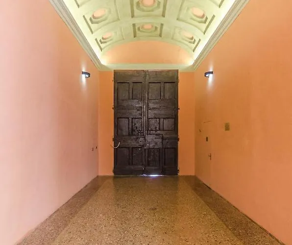 Casa Bocchi, Luxury In Historical Palace Bologna