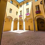 Casa Bocchi, Luxury In Historical Palace Apartamento Bolonha